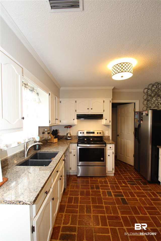 7412 Johnson Court Mobile, AL 36695 - Photo 9 of 20