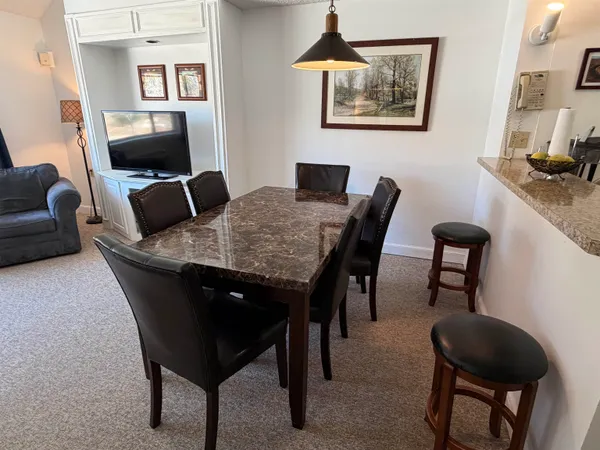 $185,000 | 23 Black Bear Way, Unit 322, Waterville Valley, NH 03215