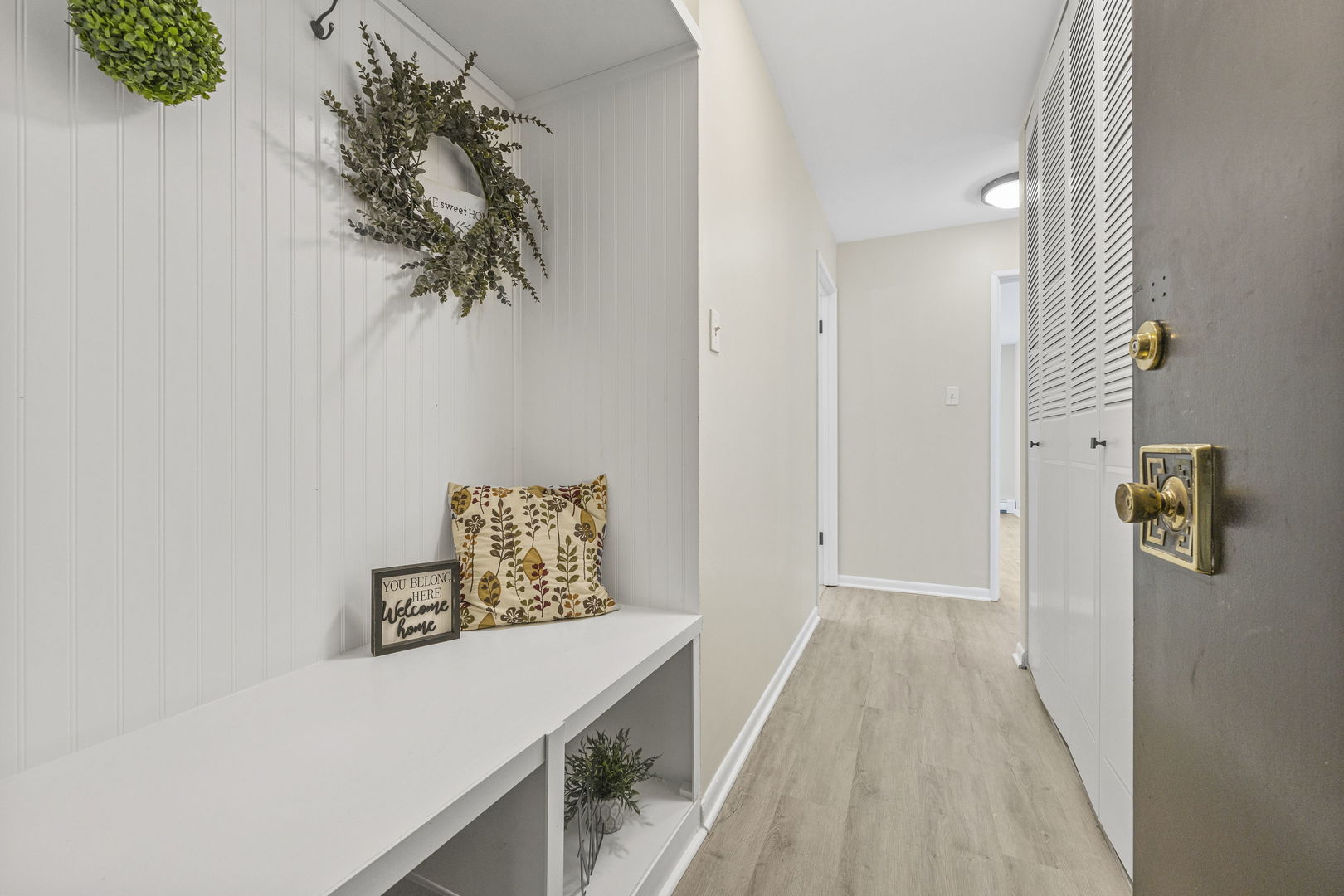 9740 South Pulaski Road, Unit 603 Oak Lawn, IL 60453 - Photo 2 of 19 Gallery Image 2