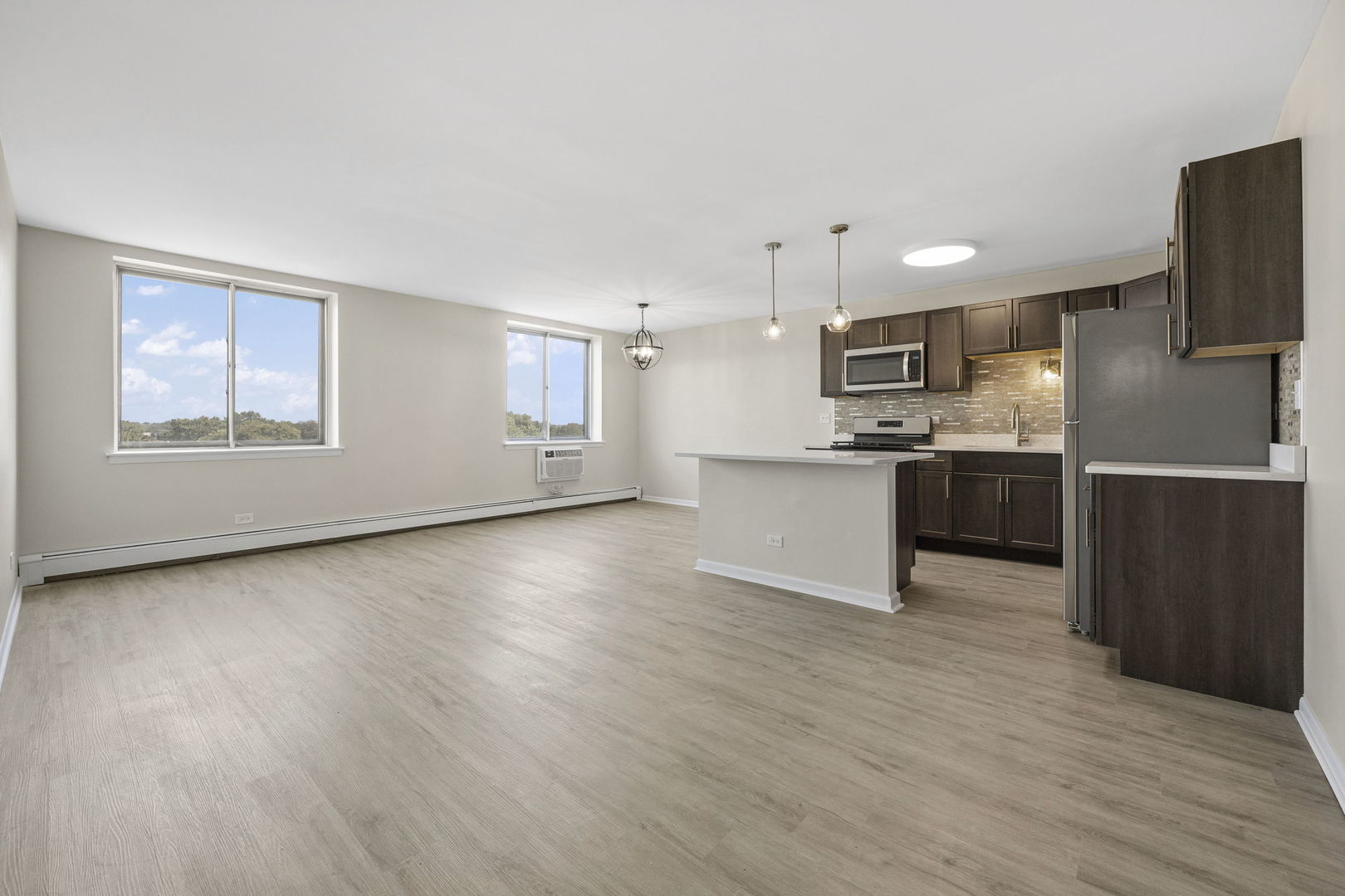 9740 South Pulaski Road, Unit 603 Oak Lawn, IL 60453 - Photo 3 of 19 Gallery Image 3