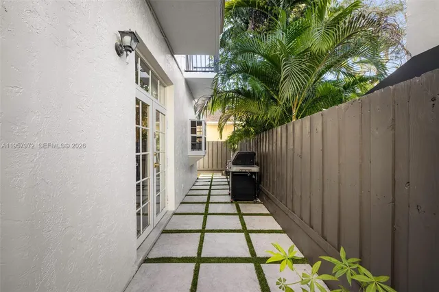 $1,395,000 | 3138 Virginia Street, Unit C, Coconut Grove, FL 33133