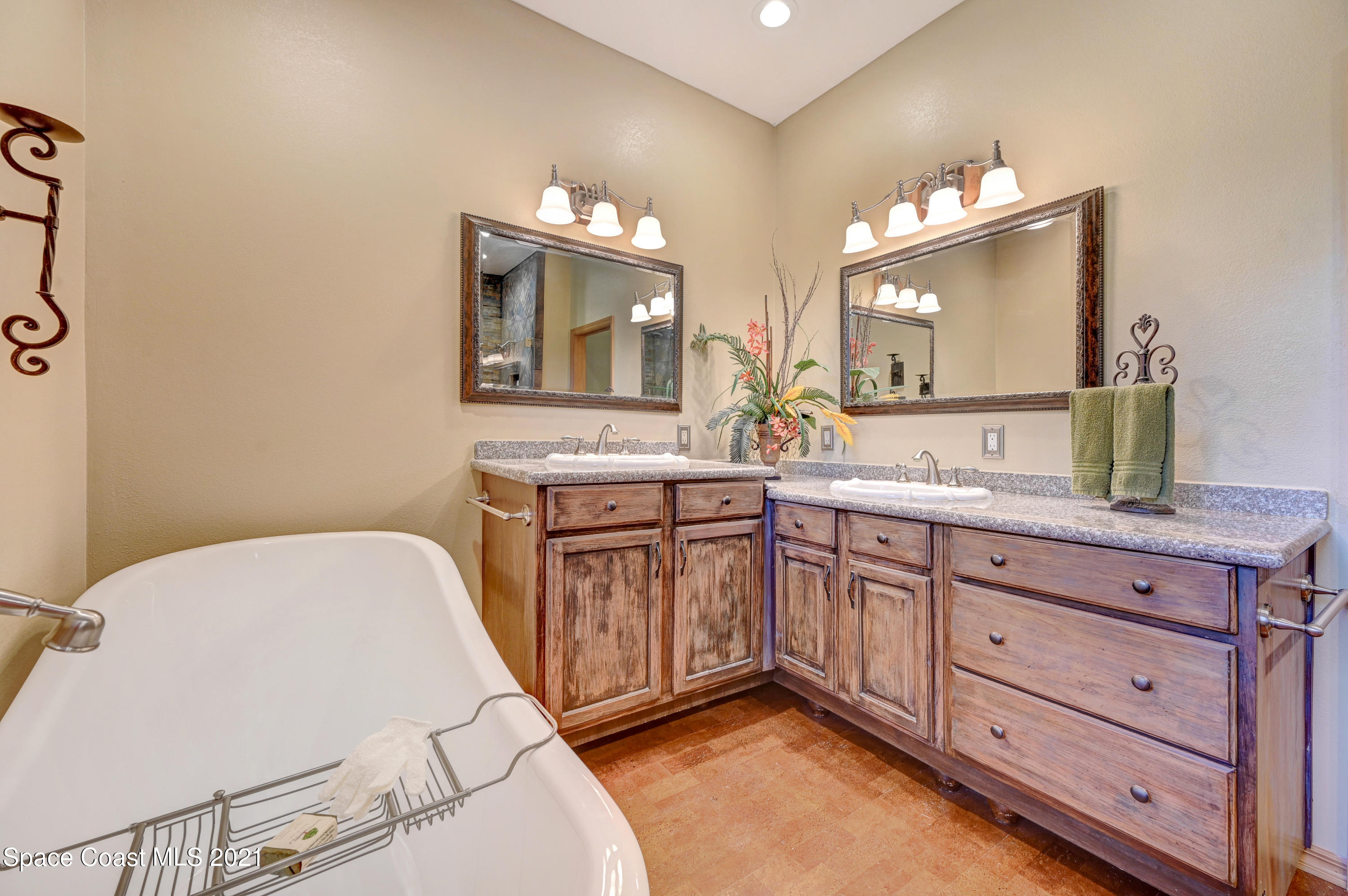 4475 Country Road Melbourne, FL 32934 - Photo 25 of 56 DSC_1910