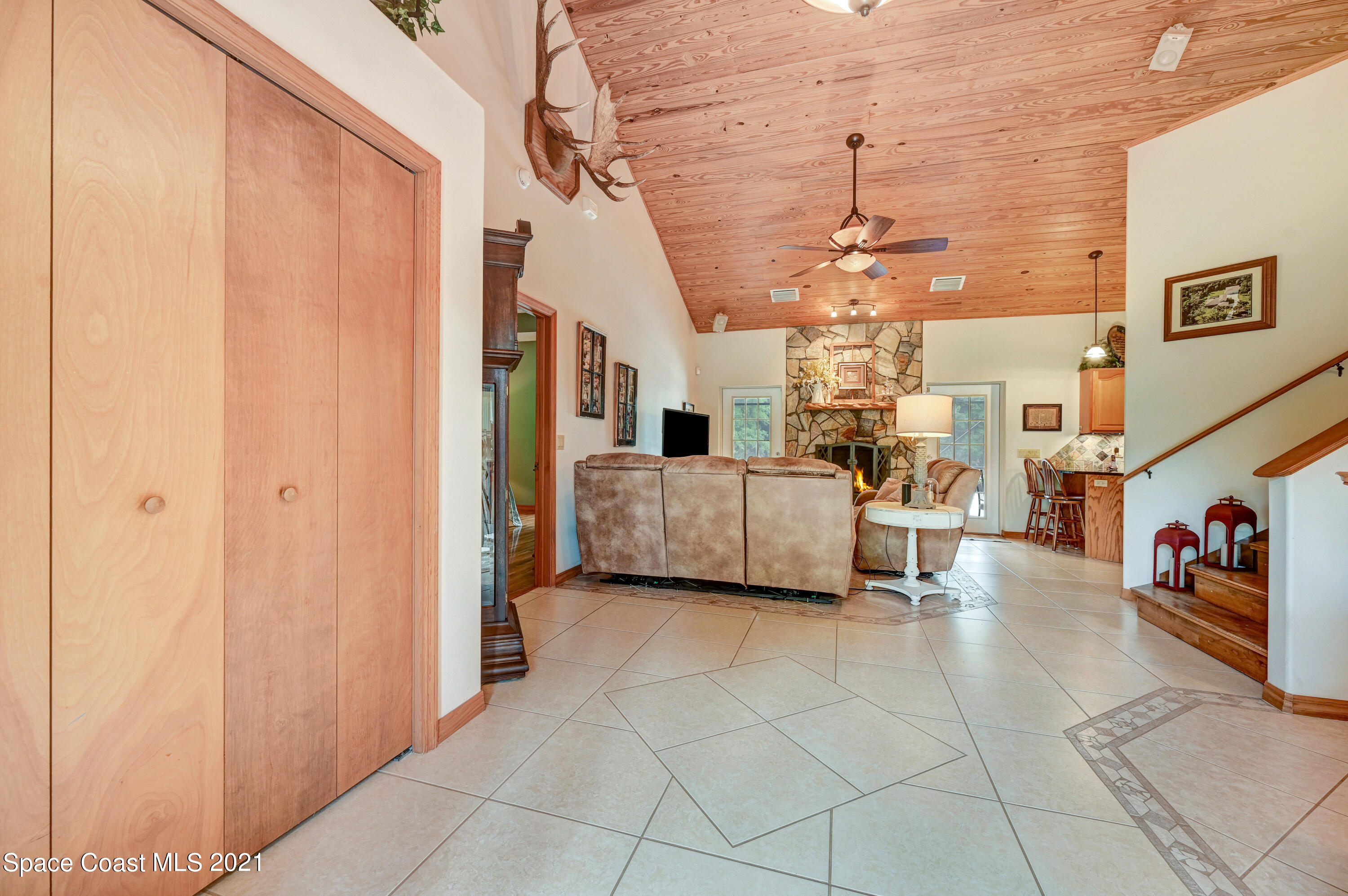 4475 Country Road Melbourne, FL 32934 - Photo 9 of 56 DSC_1859