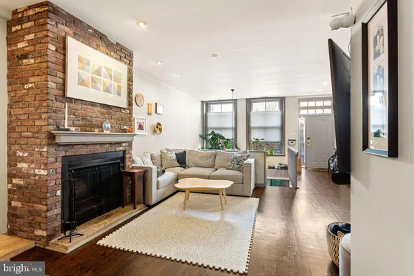 $5,300 | 3 Willings Alley, Philadelphia, PA 19106