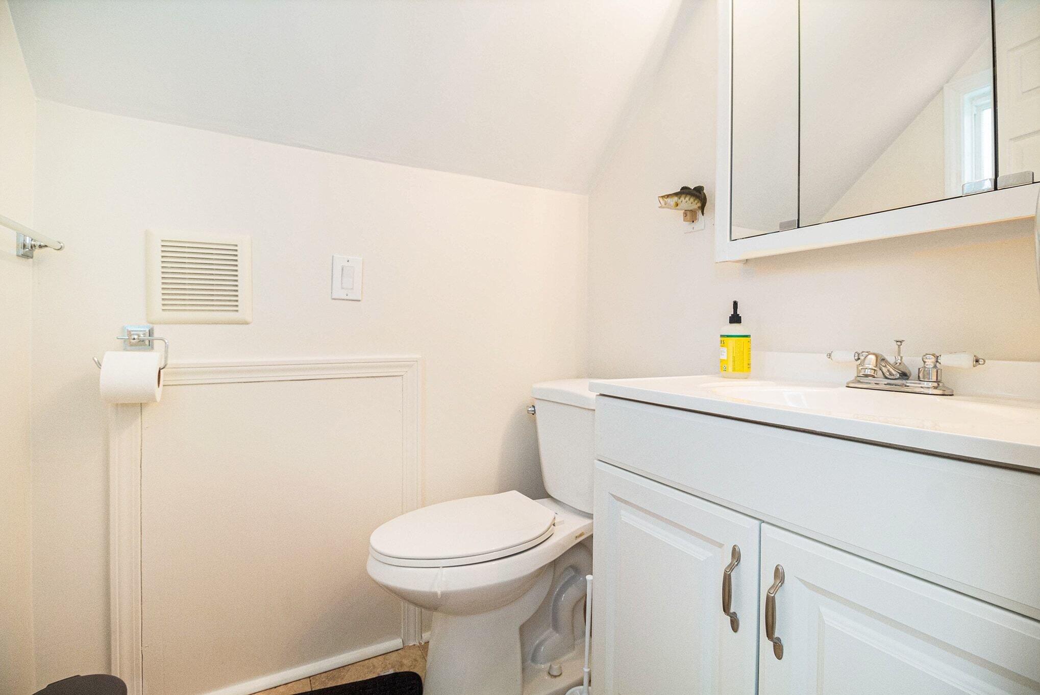 35425 Five Mile Road Livonia, MI 48154 - Photo 12 of 19 012_file_2759