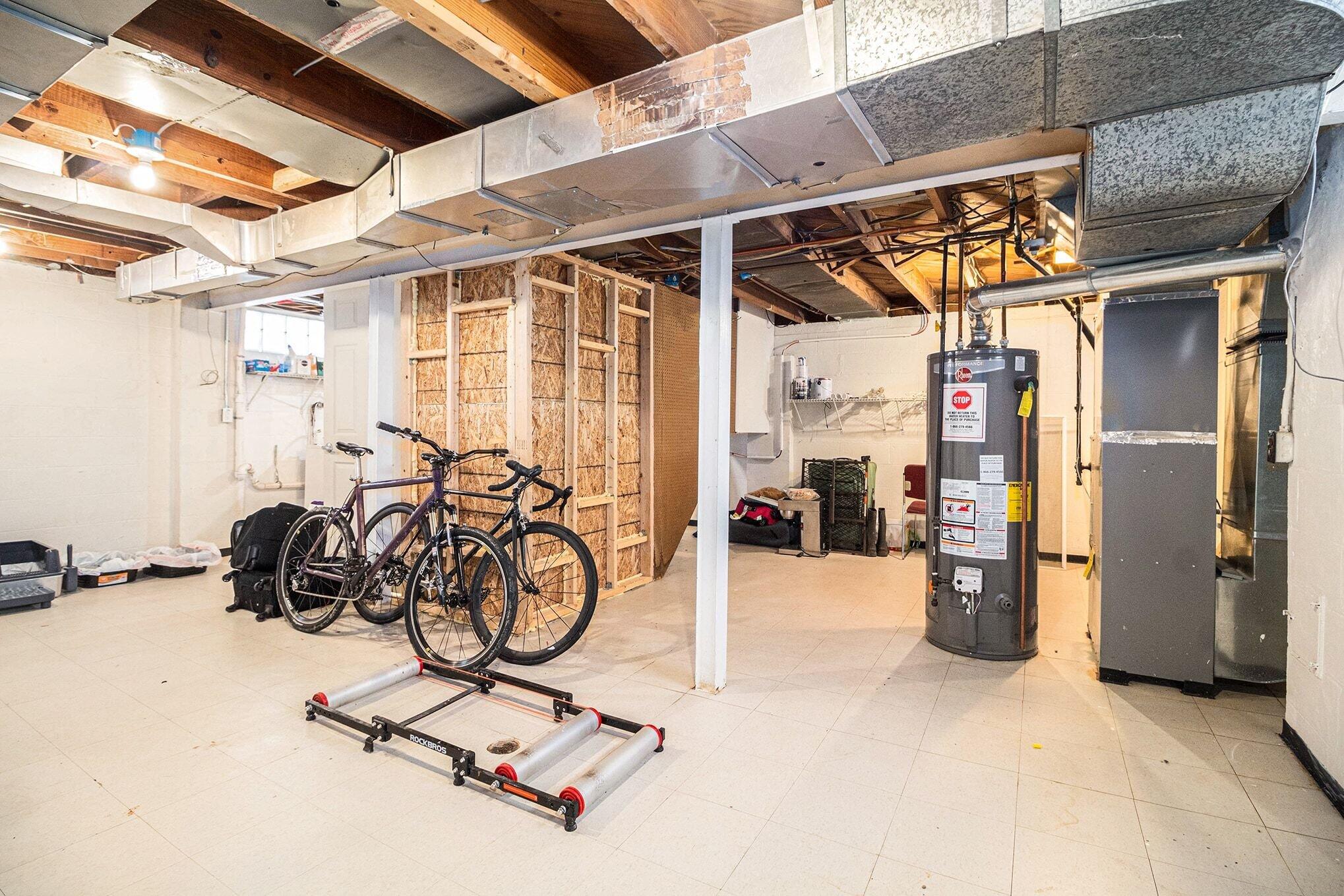 35425 Five Mile Road Livonia, MI 48154 - Photo 14 of 19 014_file_6392