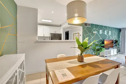 $170,000 | 5821 Washington Street, Unit 30, Hollywood, FL 33023