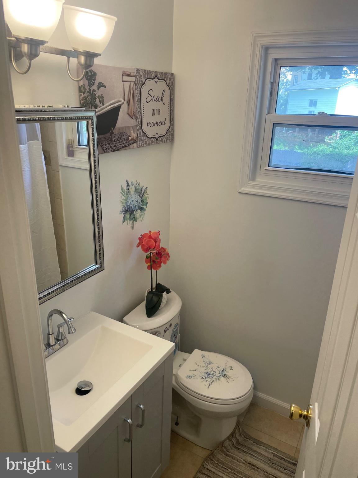 3525 Edwin Street Silver Spring, MD 20902 - Photo 15 of 32 Charming bathroom