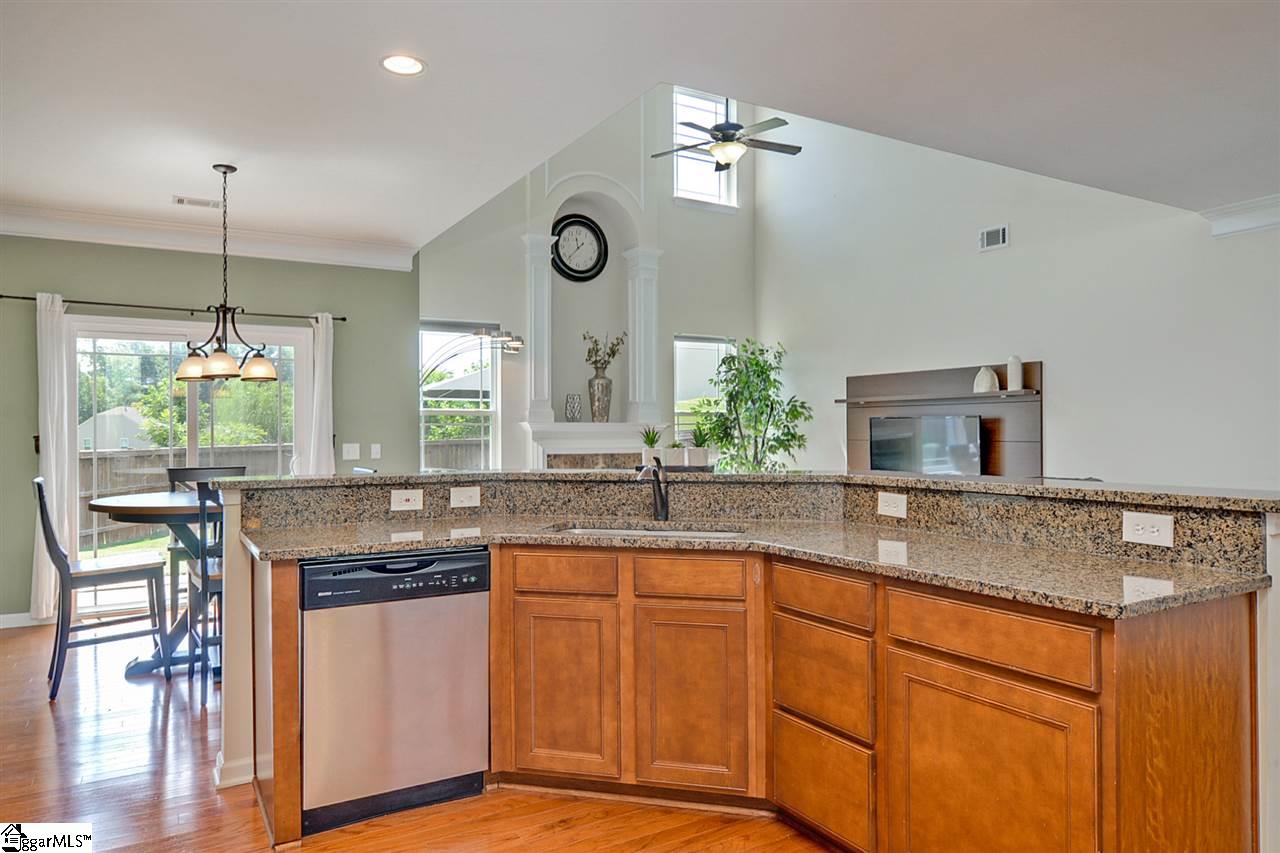 427 Riverdale Road Simpsonville, SC 29680 - Photo 16 of 32 Gallery Image 16