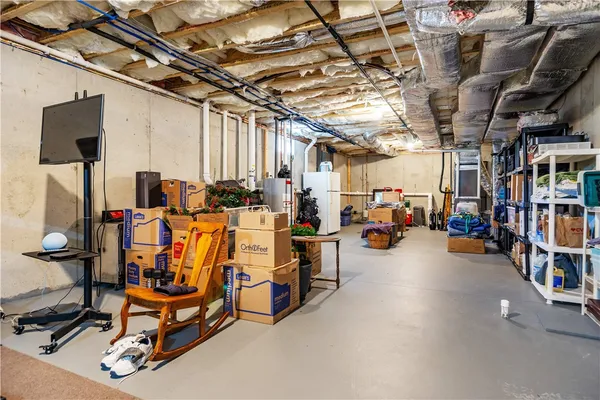 $889,900 | 1 Hampton Road, Unit 27, Coventry, RI 02816