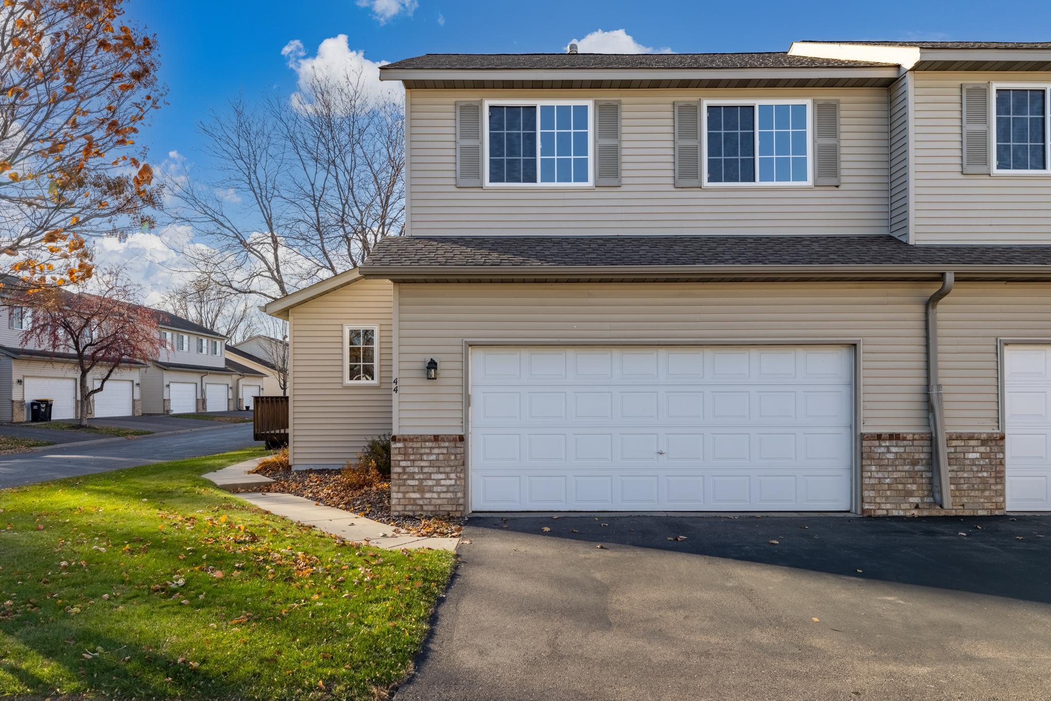 44 Willow Way Farmington, MN 55024 - Photo 1 of 26