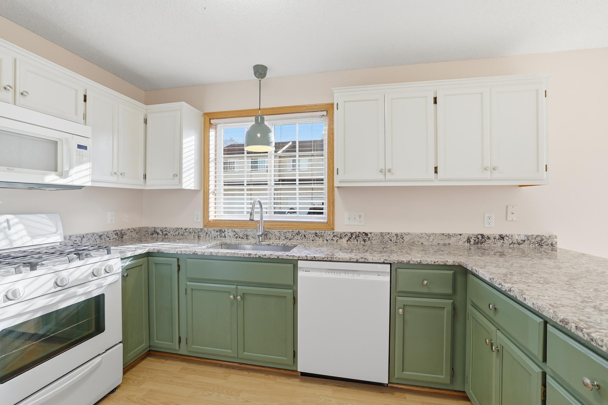 44 Willow Way Farmington, MN 55024 - Photo 3 of 26