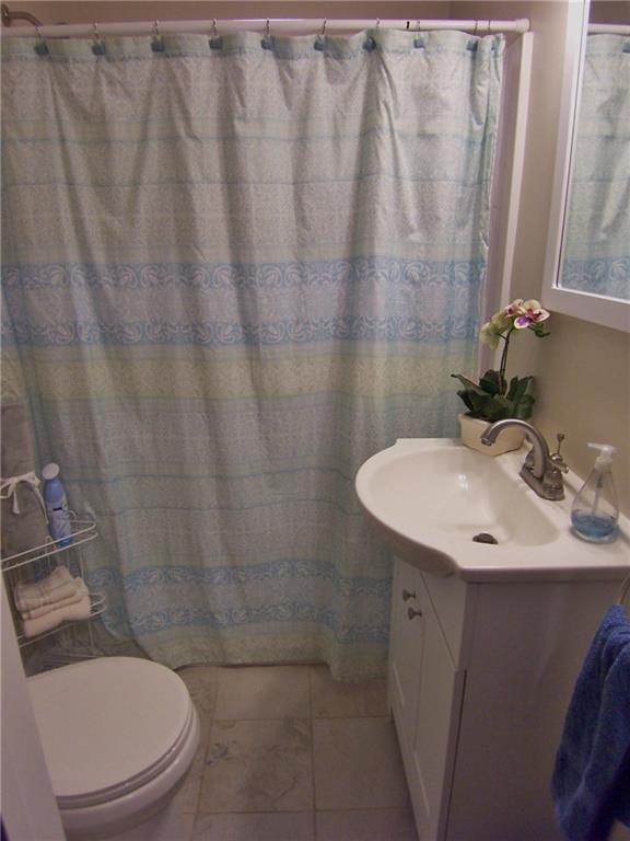 1755 Partridge Run Road Pittsburgh, PA 15241 - Photo 22 of 25 Also freshly remodeled full bath on the lower level.