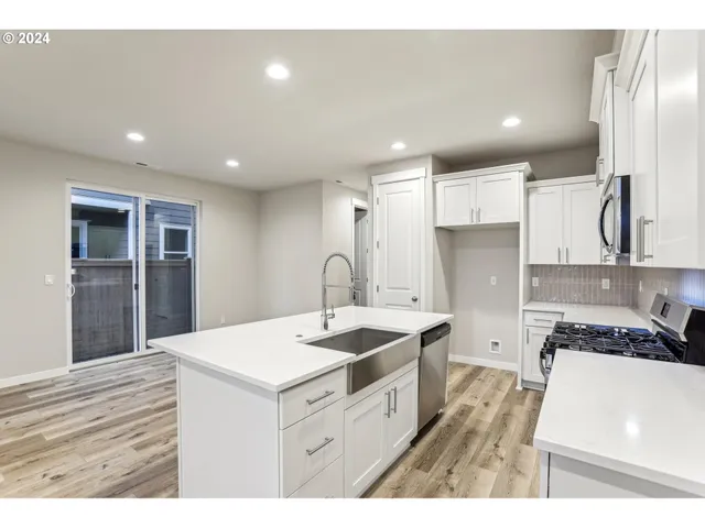 $499,960 | 3712 Southeast Yonder Lane, Hillsboro, OR 97123