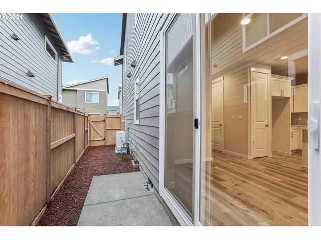 $499,960 | 3712 Southeast Yonder Lane, Hillsboro, OR 97123