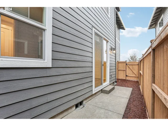 $499,960 | 3712 Southeast Yonder Lane, Hillsboro, OR 97123