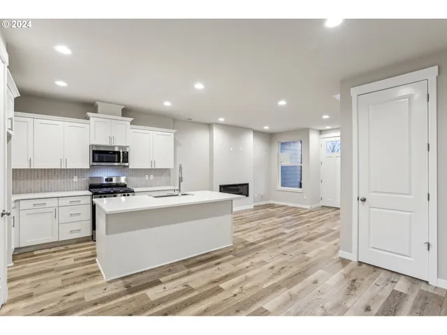 $499,960 | 3712 Southeast Yonder Lane, Hillsboro, OR 97123