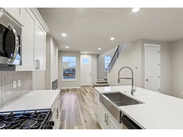 $499,960 | 3712 Southeast Yonder Lane, Hillsboro, OR 97123