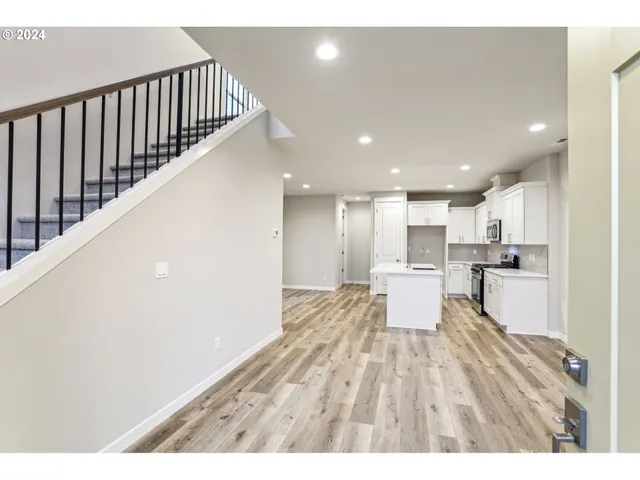 $499,960 | 3712 Southeast Yonder Lane, Hillsboro, OR 97123