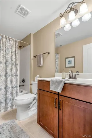 $740,000 | 568 Trevi Lane, Ballwin, MO 63011