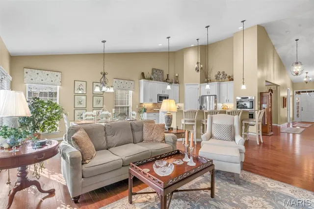 $740,000 | 568 Trevi Lane, Ballwin, MO 63011