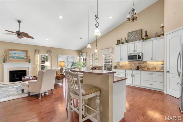 $719,000 | 568 Trevi Lane, Ballwin, MO 63011