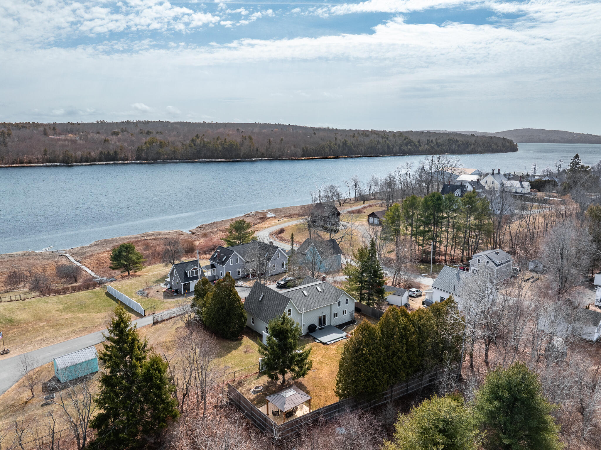 10 Pleasant Street Winterport, ME 04496 - Photo 2 of 36 8