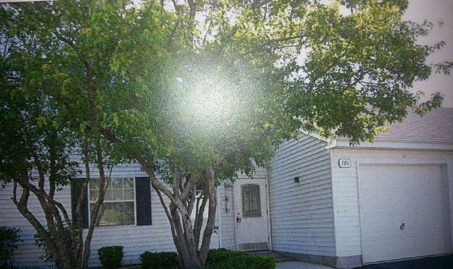 106 Gant Circle, Unit H Streamwood, IL 60107 - Photo 1 of 1