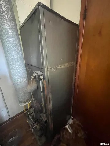 a bathroom with a sink and toilet