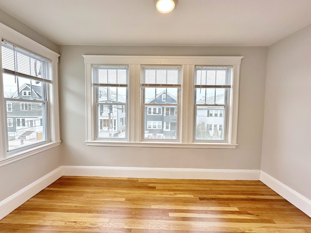 75 Governor Winthrop Road Somerville, MA 02145 - Photo 19 of 35