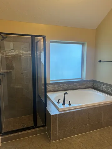 $2,450 | 17115 Williams Oak Drive, Cypress, TX 77433