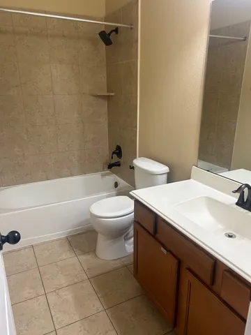 $2,450 | 17115 Williams Oak Drive, Cypress, TX 77433