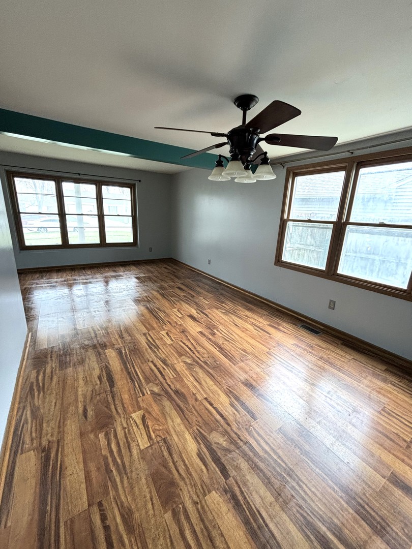 204 Fernwood Road Montgomery, IL 60538 - Photo 3 of 13 Gallery Image 3