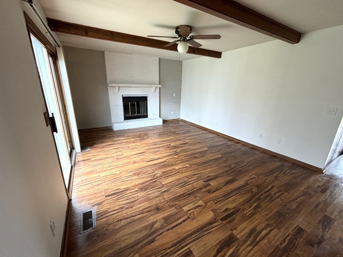 204 Fernwood Road Montgomery, IL 60538 - Photo 5 of 13 Gallery Image 5