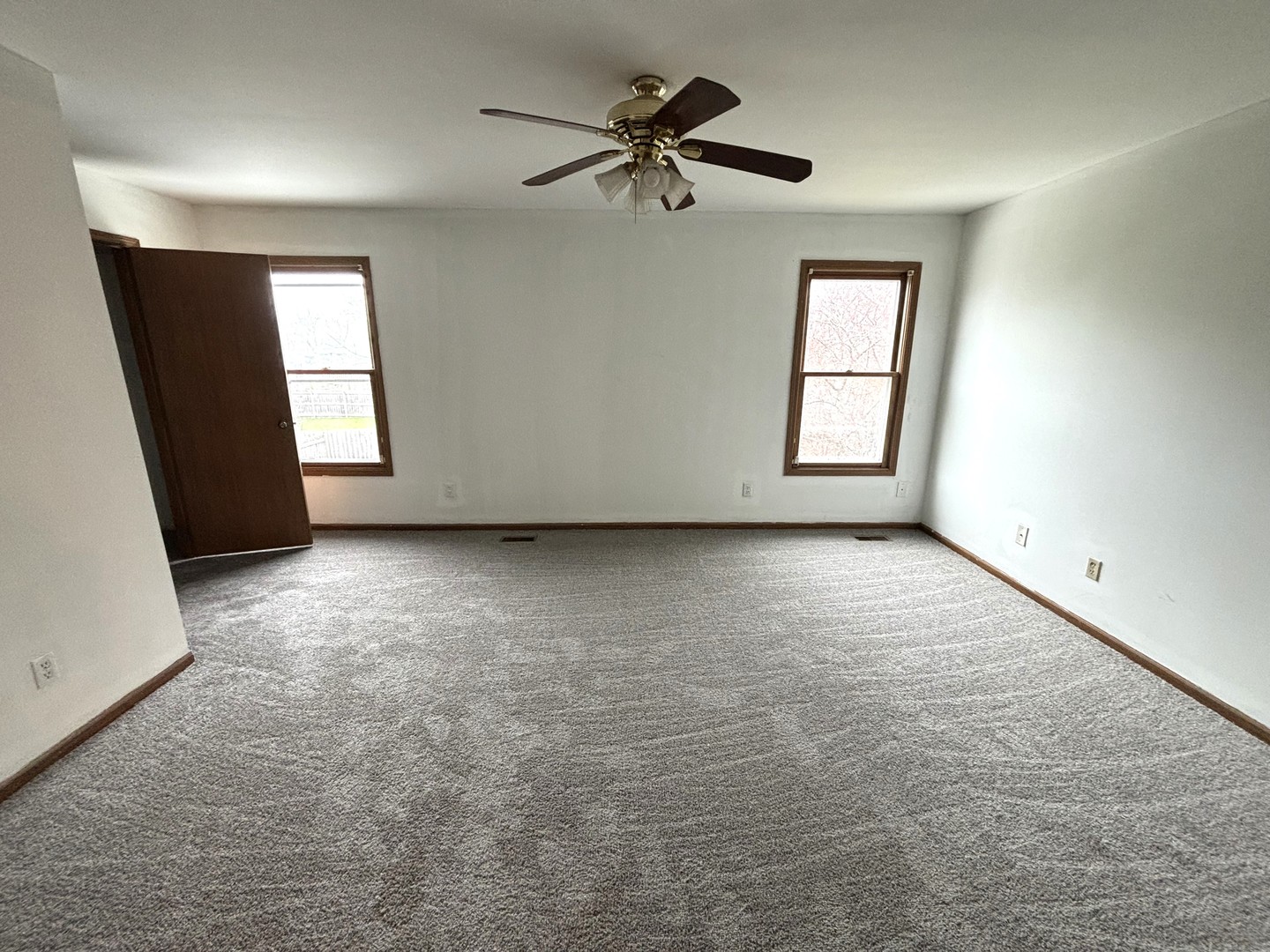 204 Fernwood Road Montgomery, IL 60538 - Photo 8 of 13 Gallery Image 8