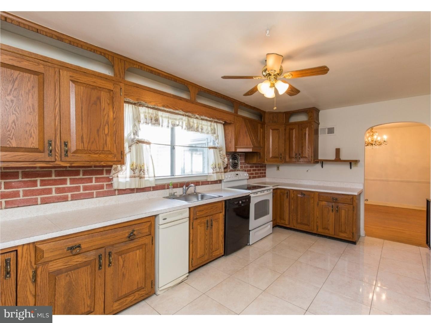 3531 Tyson Road Newtown Square, PA 19073 - Photo 4 of 21 Kitchen