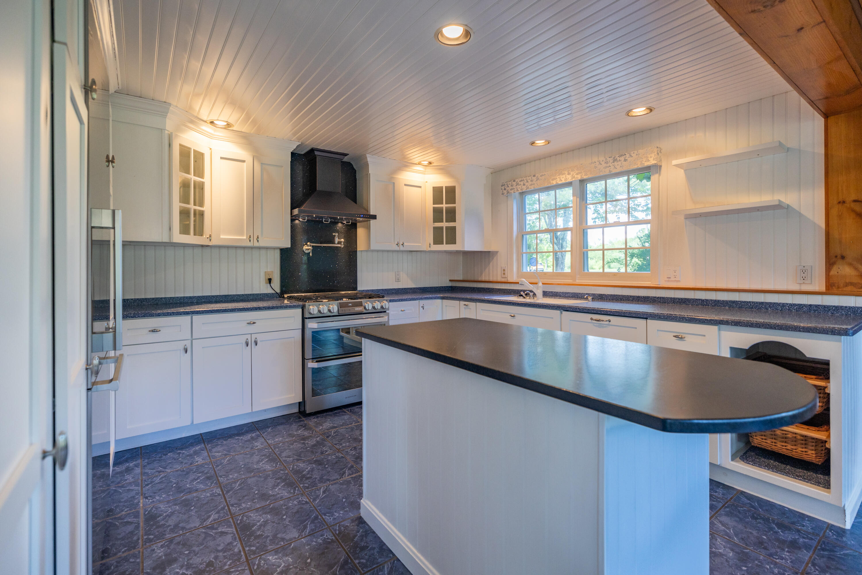 83 Watson Mill Road Saco, ME 04072 - Photo 9 of 61 6I3A5419-HDR