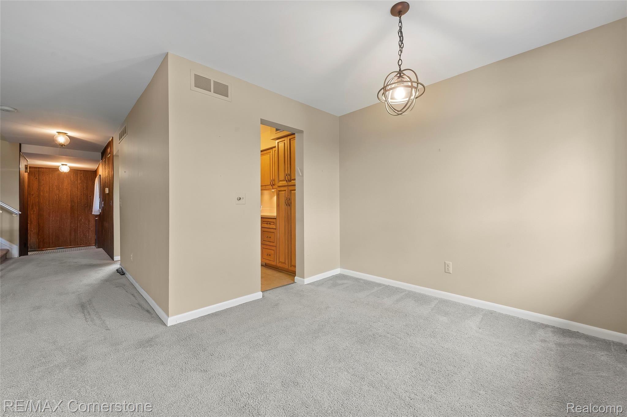 32133 West 12 Mile Road Farmington, MI 48334 - Photo 9 of 24 Dining Room.jpg