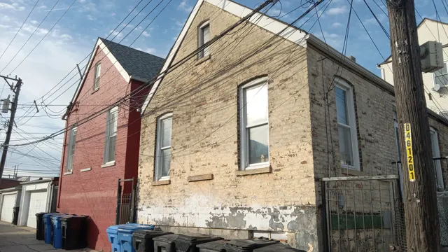 $699,900 | 2335 West 21st Street, Chicago, IL 60608