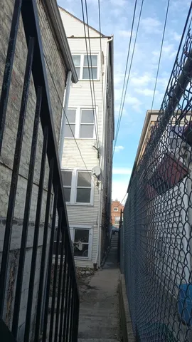 $699,900 | 2335 West 21st Street, Chicago, IL 60608