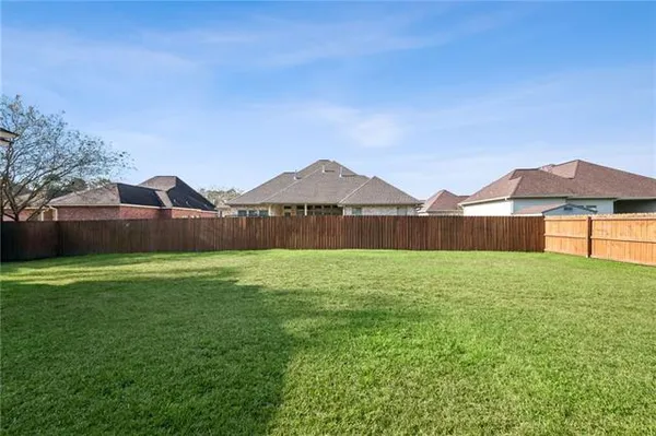 $599,000 | 483 Chateau Grimaldi, Mandeville, LA 70471