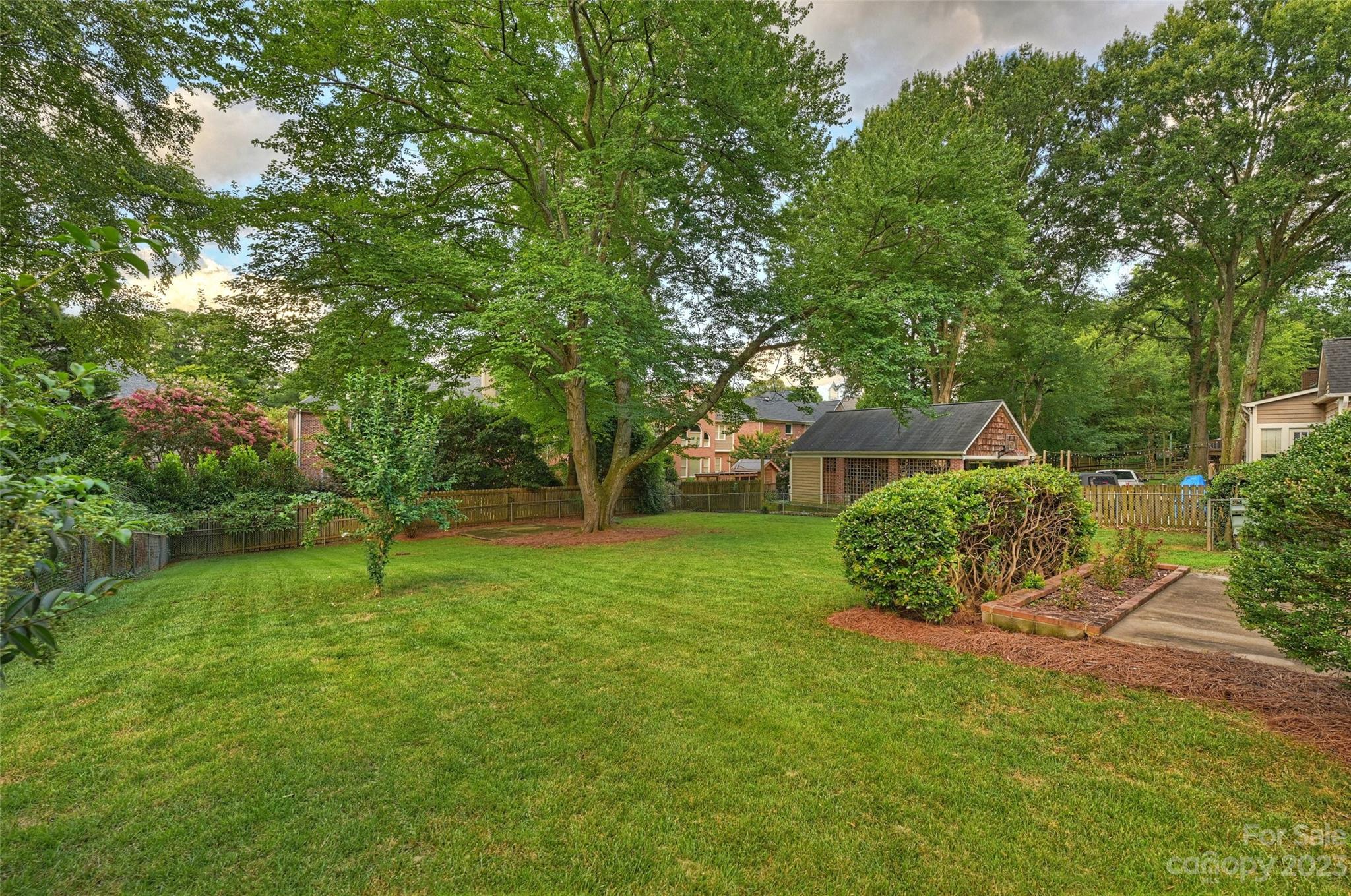 7619 Whistlestop Road Charlotte, NC 28210 - Photo 32 of 35 Gallery Image 32