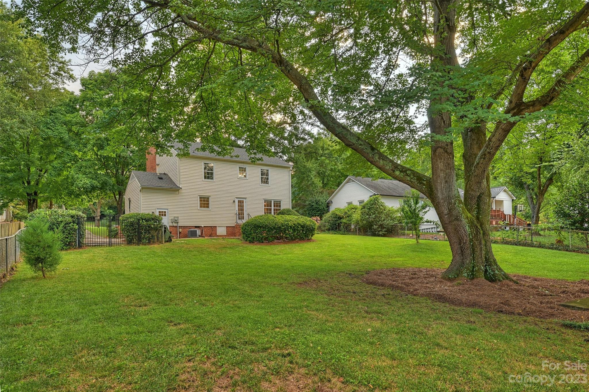 7619 Whistlestop Road Charlotte, NC 28210 - Photo 33 of 35 Gallery Image 33