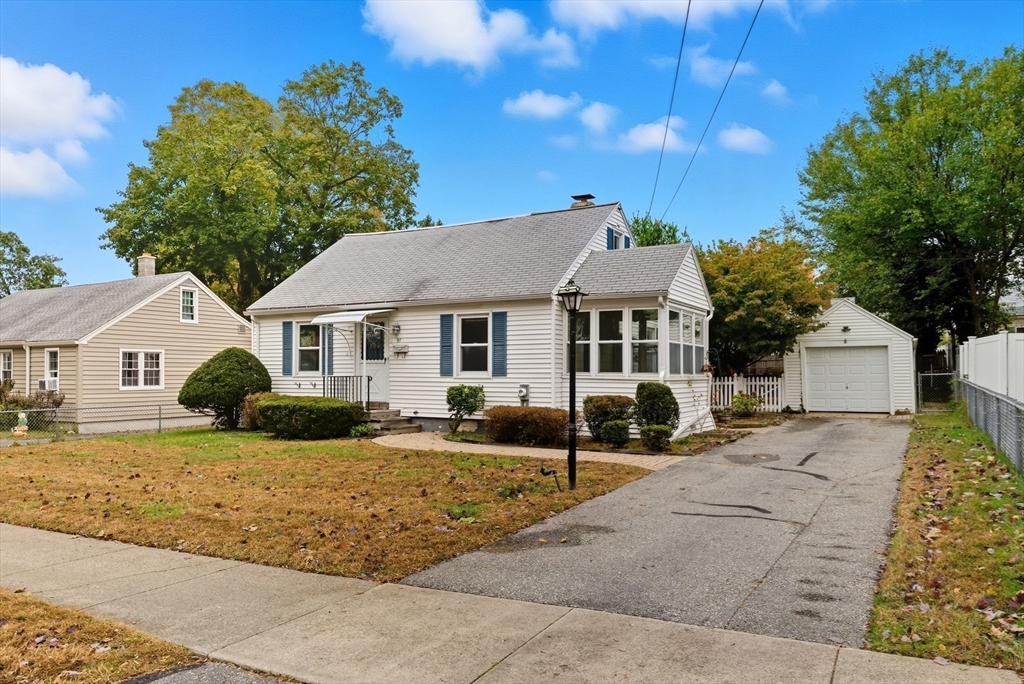 97 Lancaster Street Springfield, MA 01118 - Photo 3 of 42 Gallery Image 3