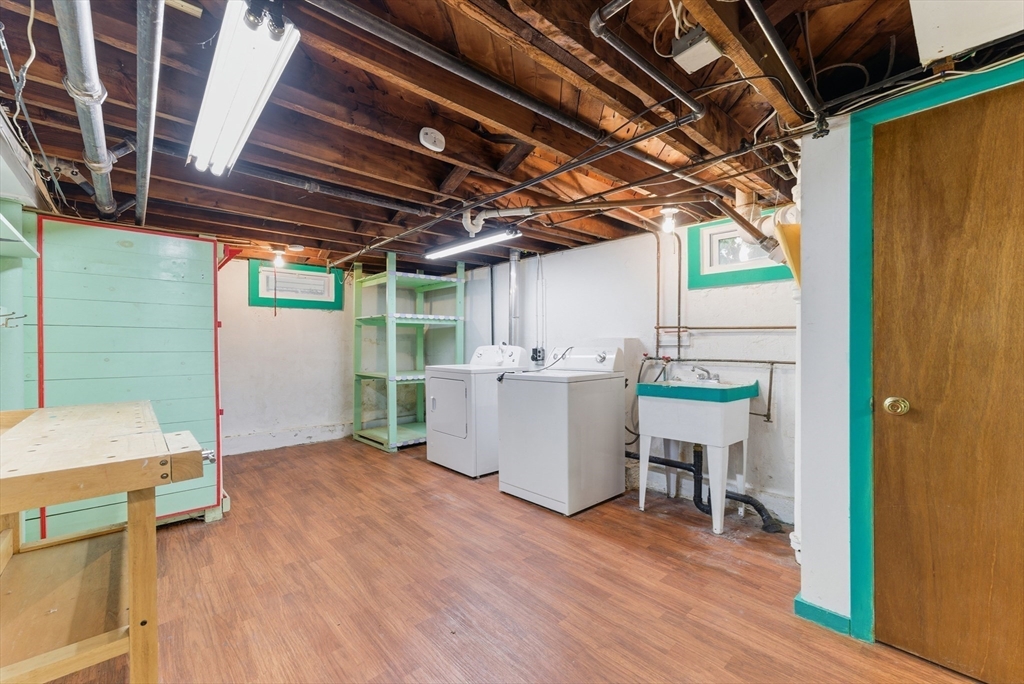 97 Lancaster Street Springfield, MA 01118 - Photo 31 of 42 Gallery Image 31