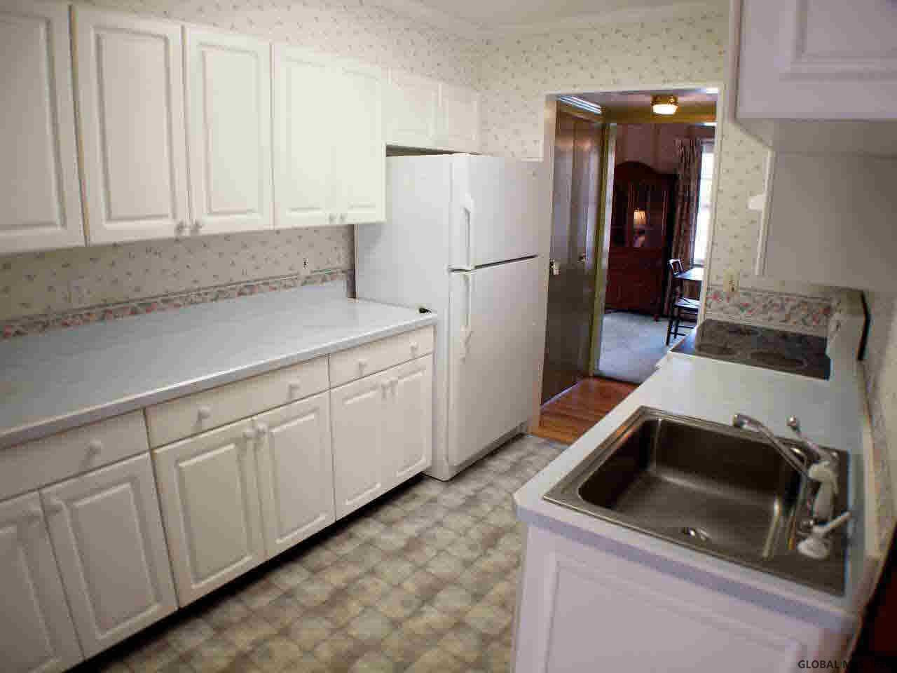 5 Tee Hill Road Queensbury, NY 12804 - Photo 4 of 11 Photo 4