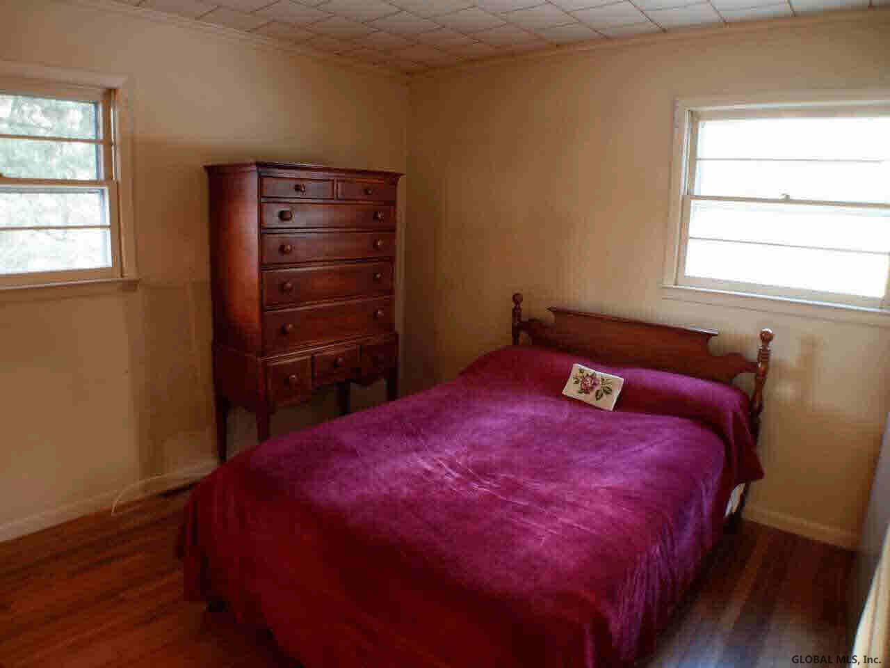 5 Tee Hill Road Queensbury, NY 12804 - Photo 6 of 11 Photo 6