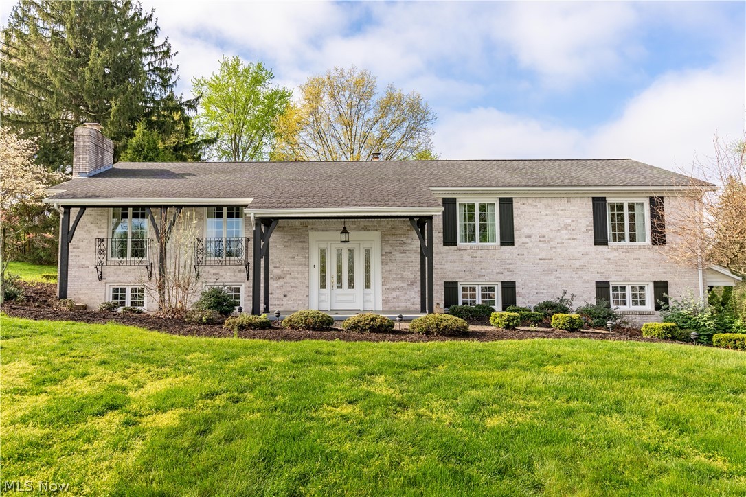 2240 Devonshire Road Northwest Canton, OH 44708 - Photo 1 of 36 Welcome to 2240 Devonshire Dr in Dunkeith Hills!