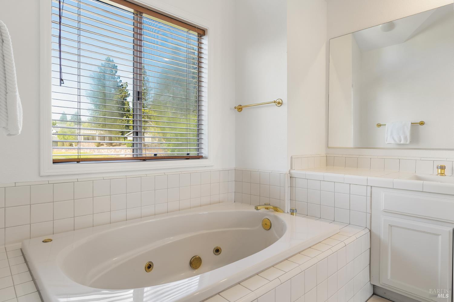 2015 Stonefield Lane Santa Rosa, CA 95403 - Photo 19 of 44