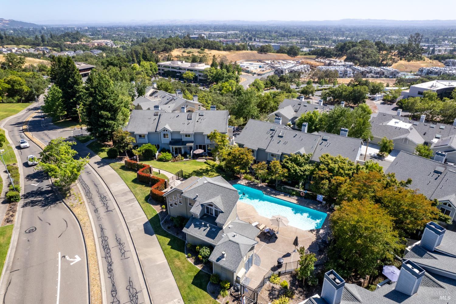 2015 Stonefield Lane Santa Rosa, CA 95403 - Photo 35 of 44